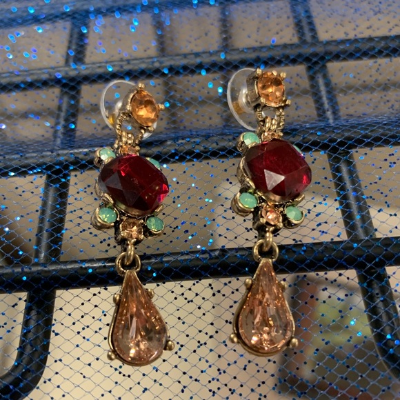 Jewelry - ✨ HP🎉Pink & Teal Crystal Drop Earrings✨